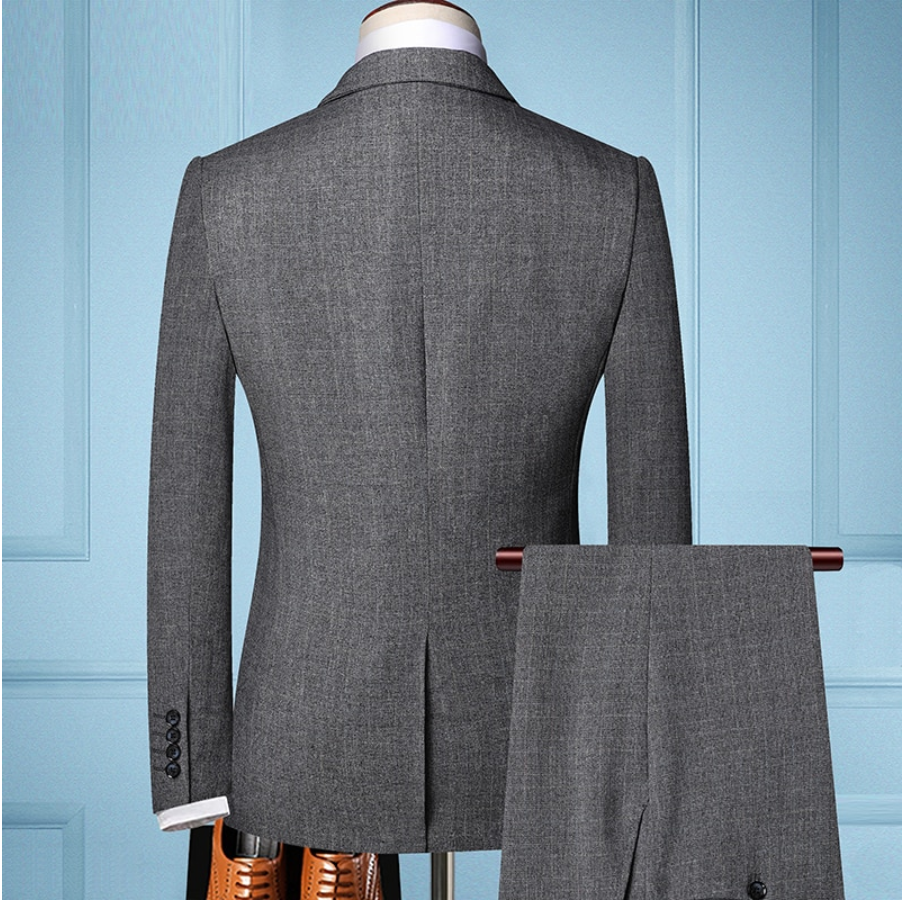 Levi | Three-Piece Suit