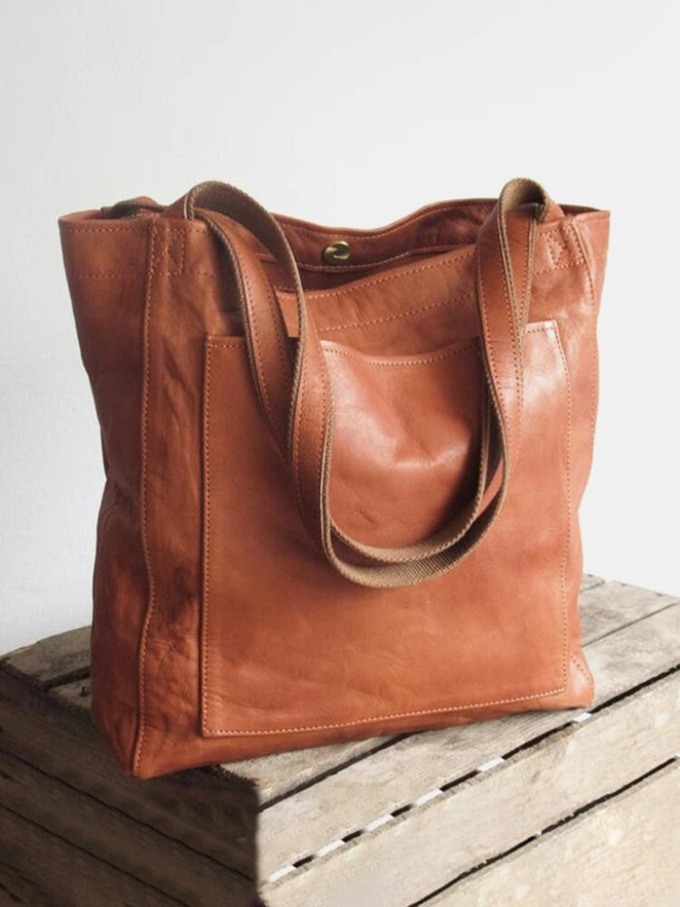 Sabine | Waxed Tote of Effortless Refinement
