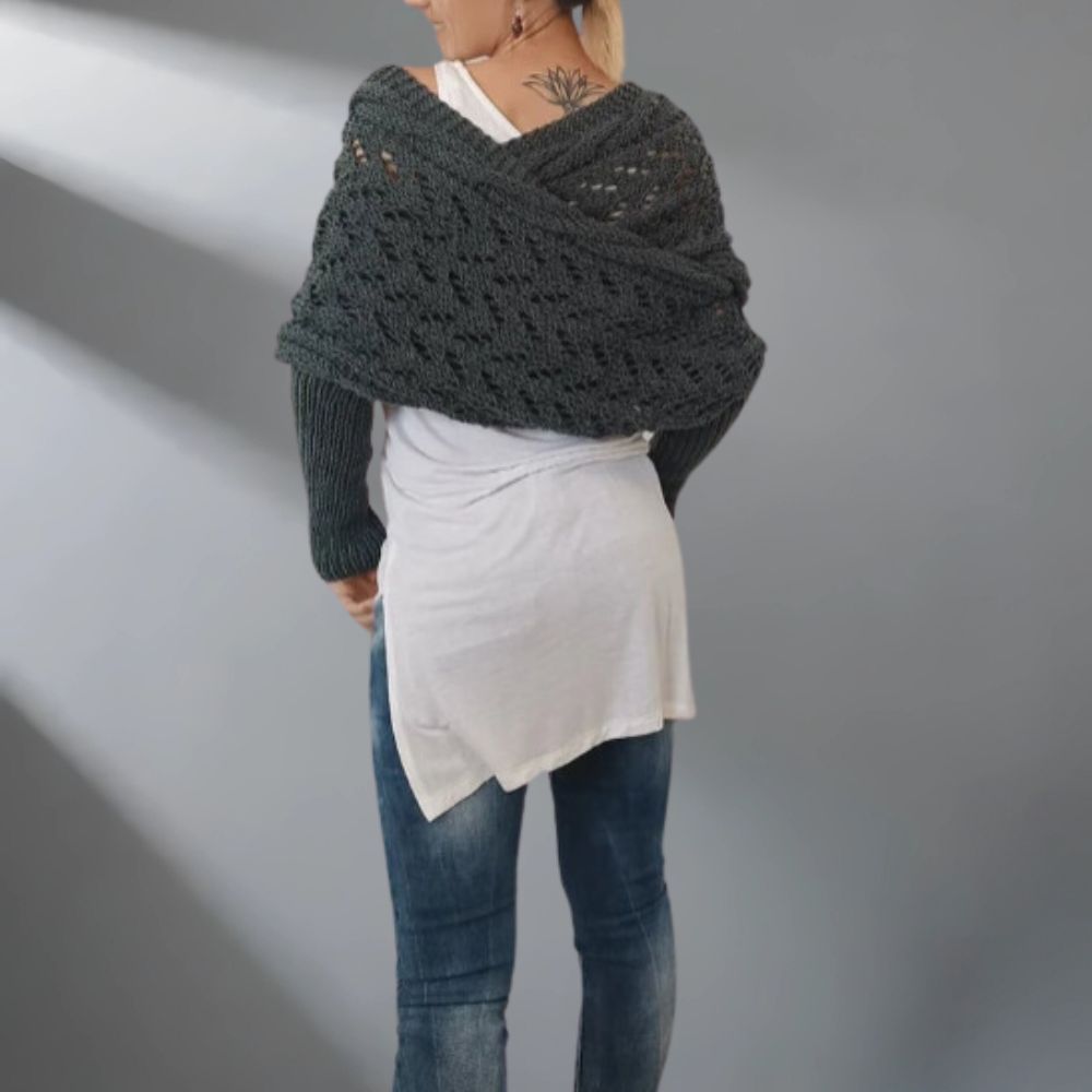 Selene | Stylish Knitted Shawl
