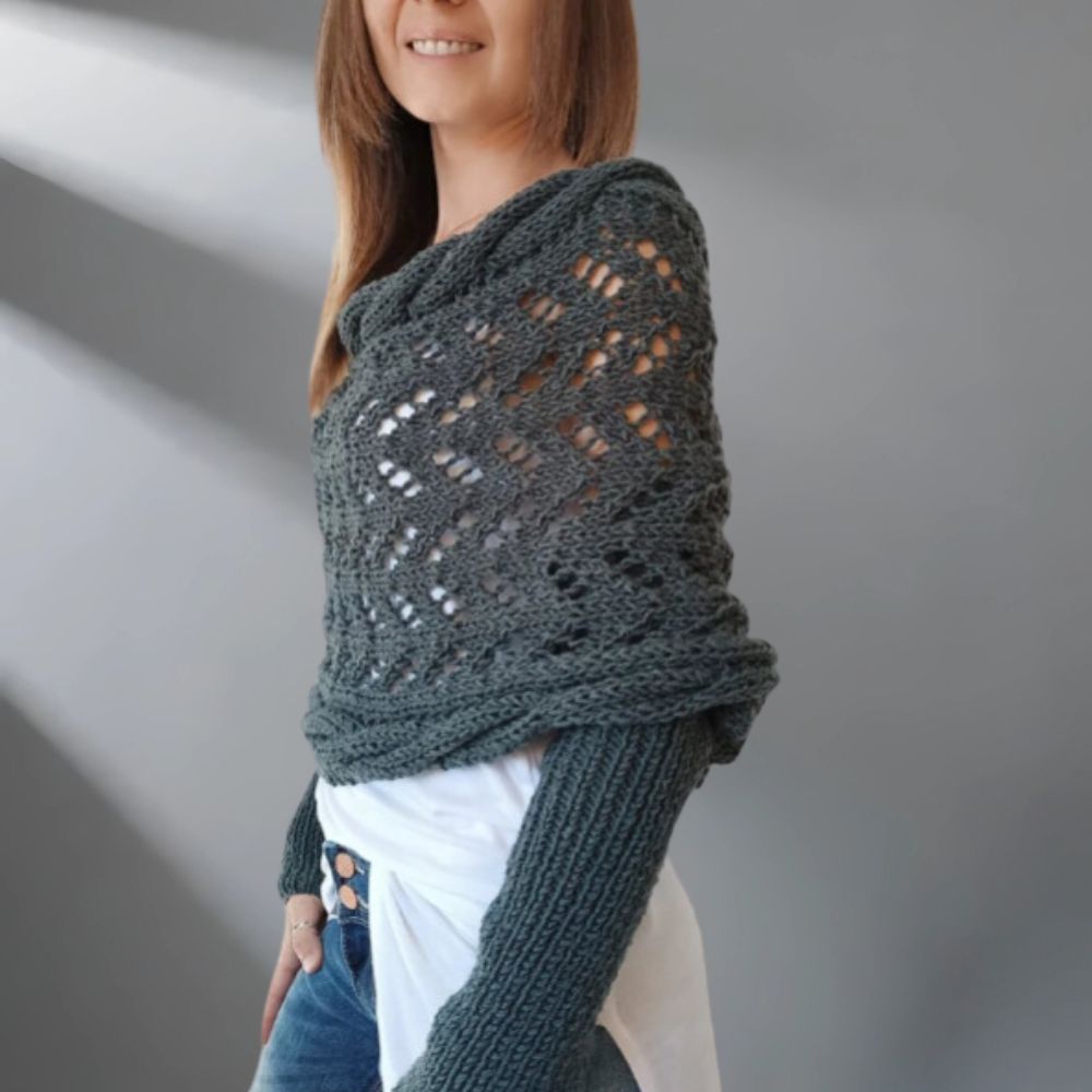 Selene | Stylish Knitted Shawl