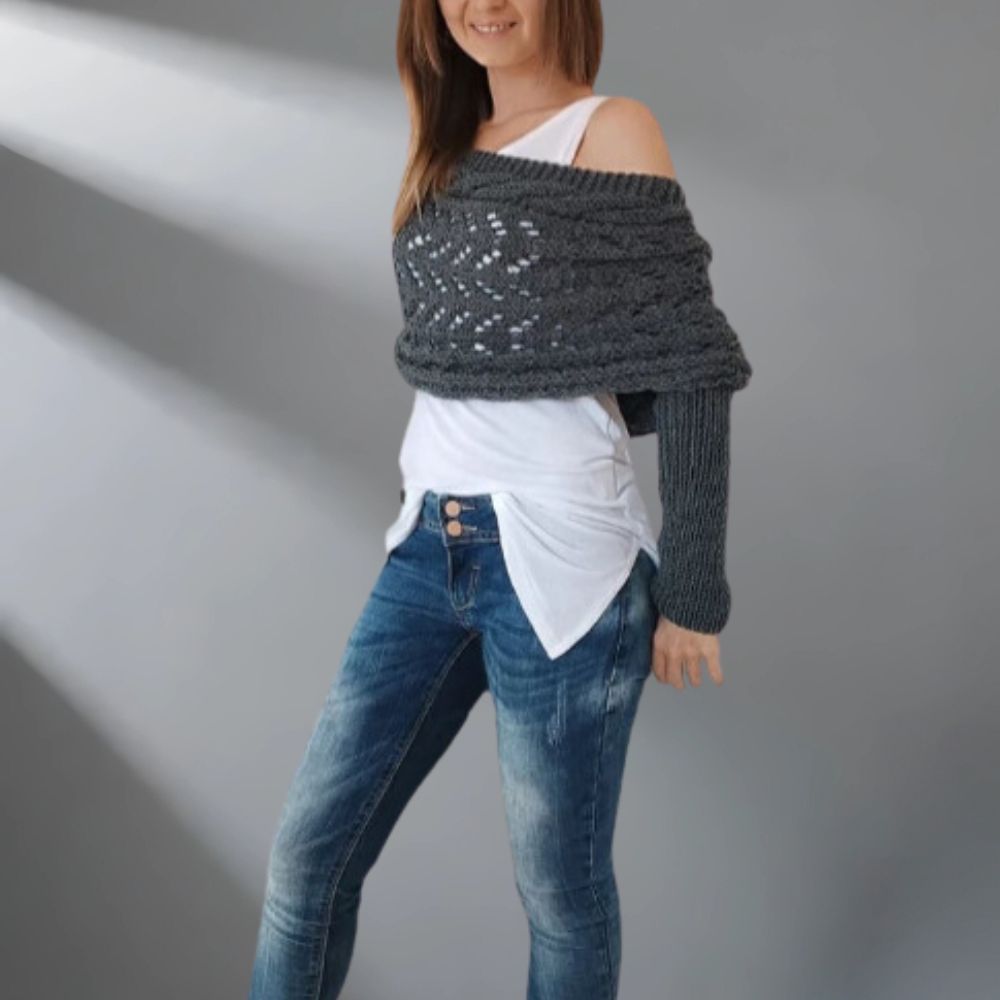 Selene | Stylish Knitted Shawl