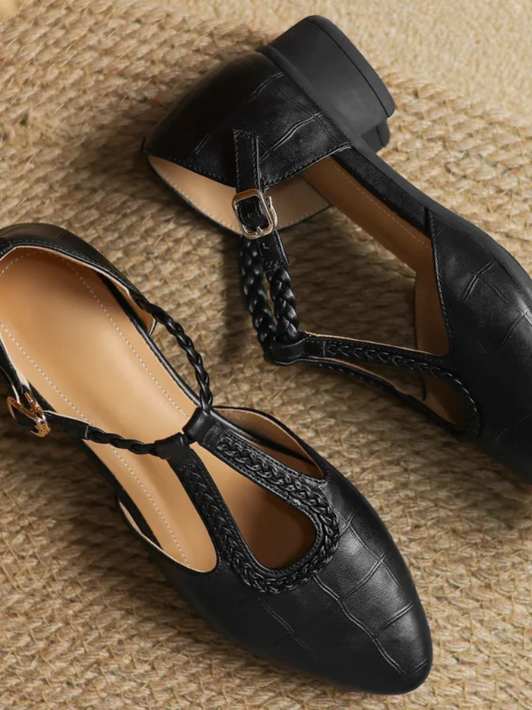 Aveline | Mary Jane Shoes of Timeless Elegance