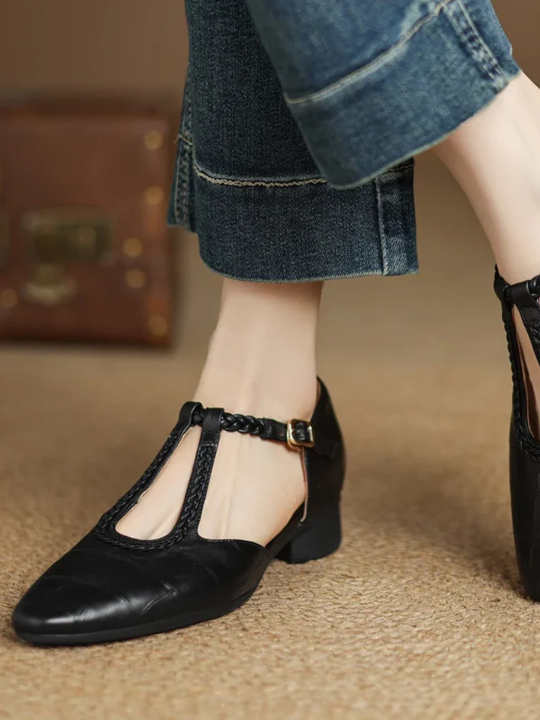 Aveline | Mary Jane Shoes of Timeless Elegance