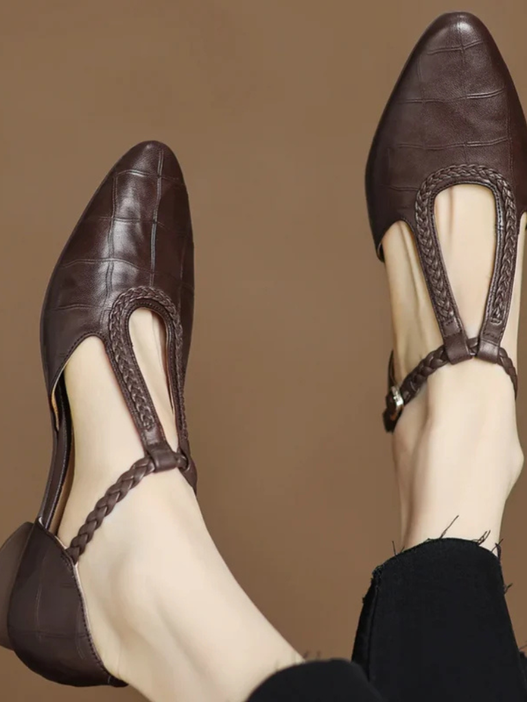 Aveline | Mary Jane Shoes of Timeless Elegance