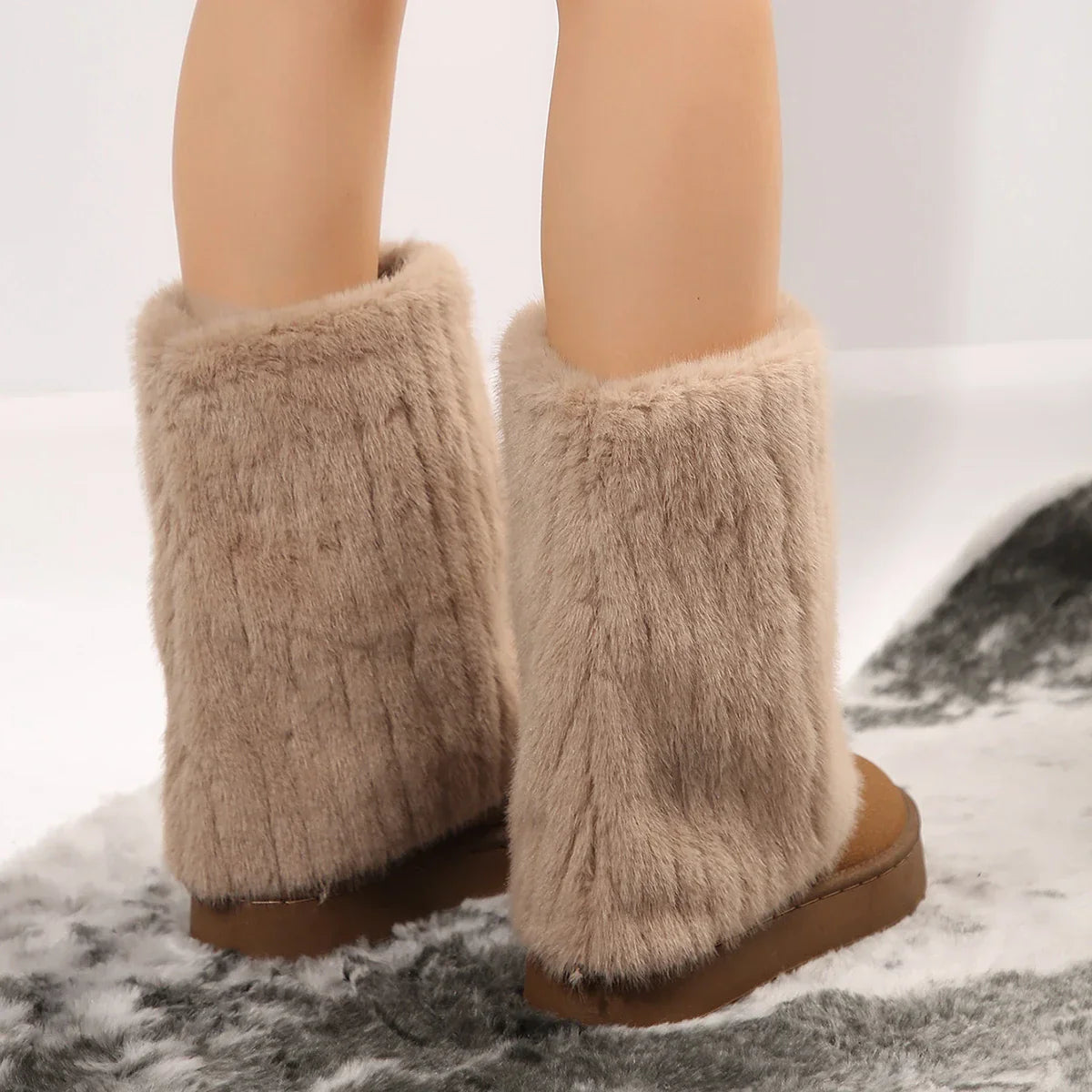 Chloe | Elegant Cold Weather Step