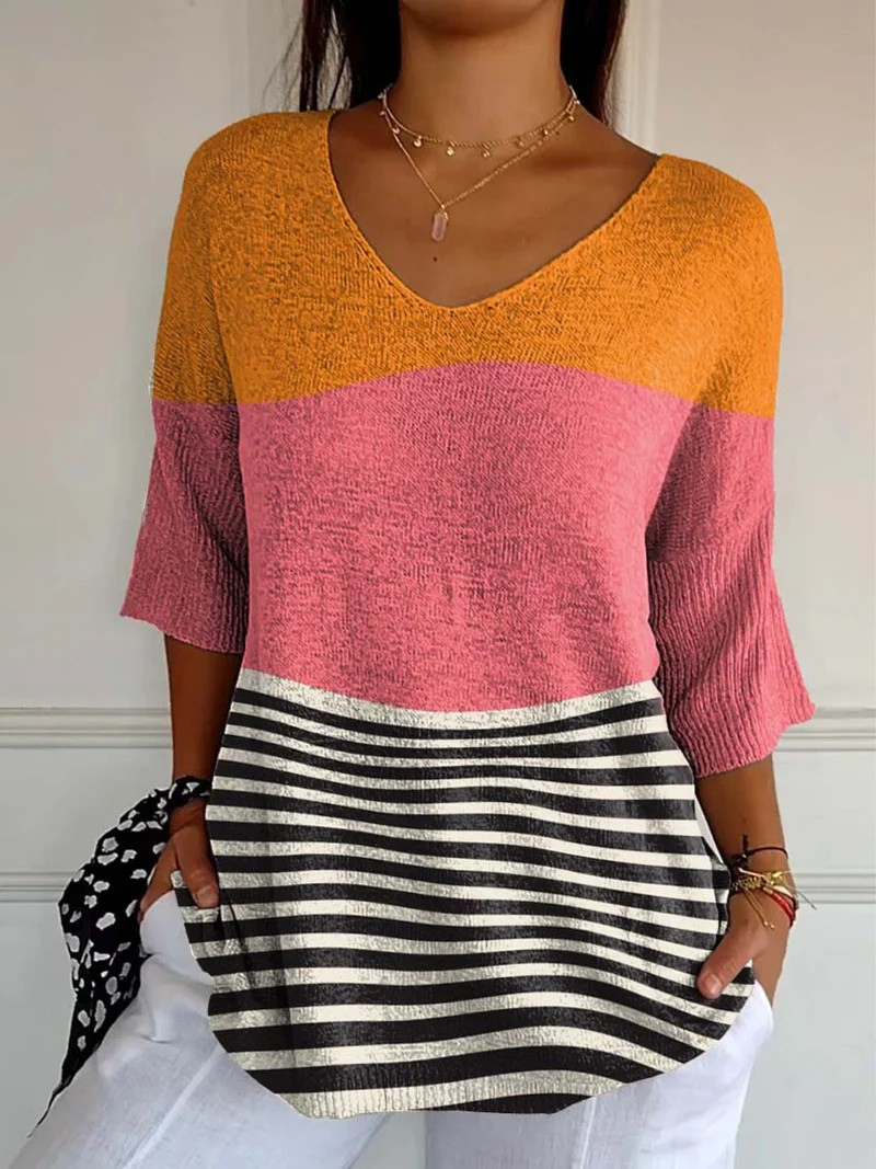 Emery | Casual Knit Pullover with Abstract Line Pattern Art Print