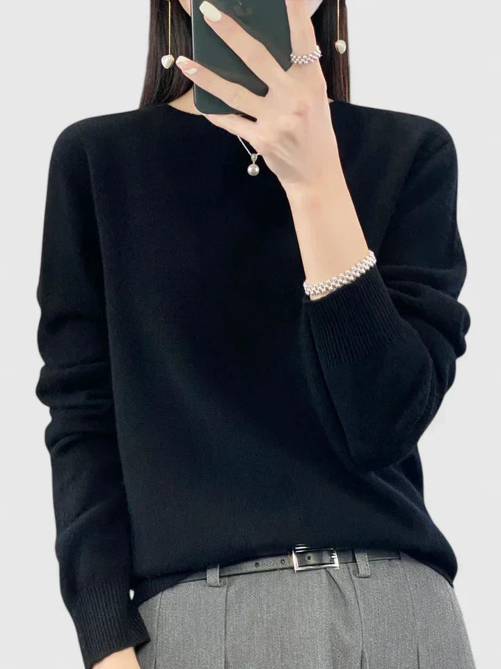 Rizalinda | Relaxed Elegance Pullover
