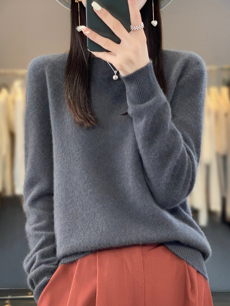 Rizalinda | Relaxed Elegance Pullover