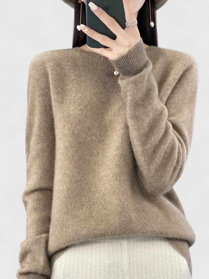 Rizalinda | Relaxed Elegance Pullover