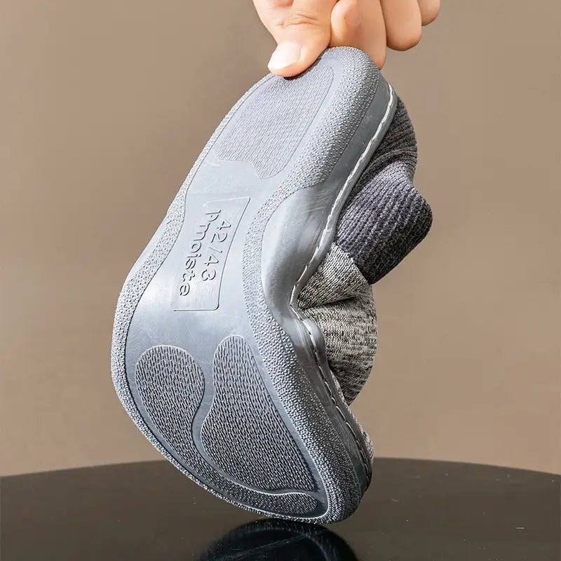 Milo | Cozy Fleece Indoor Slippers