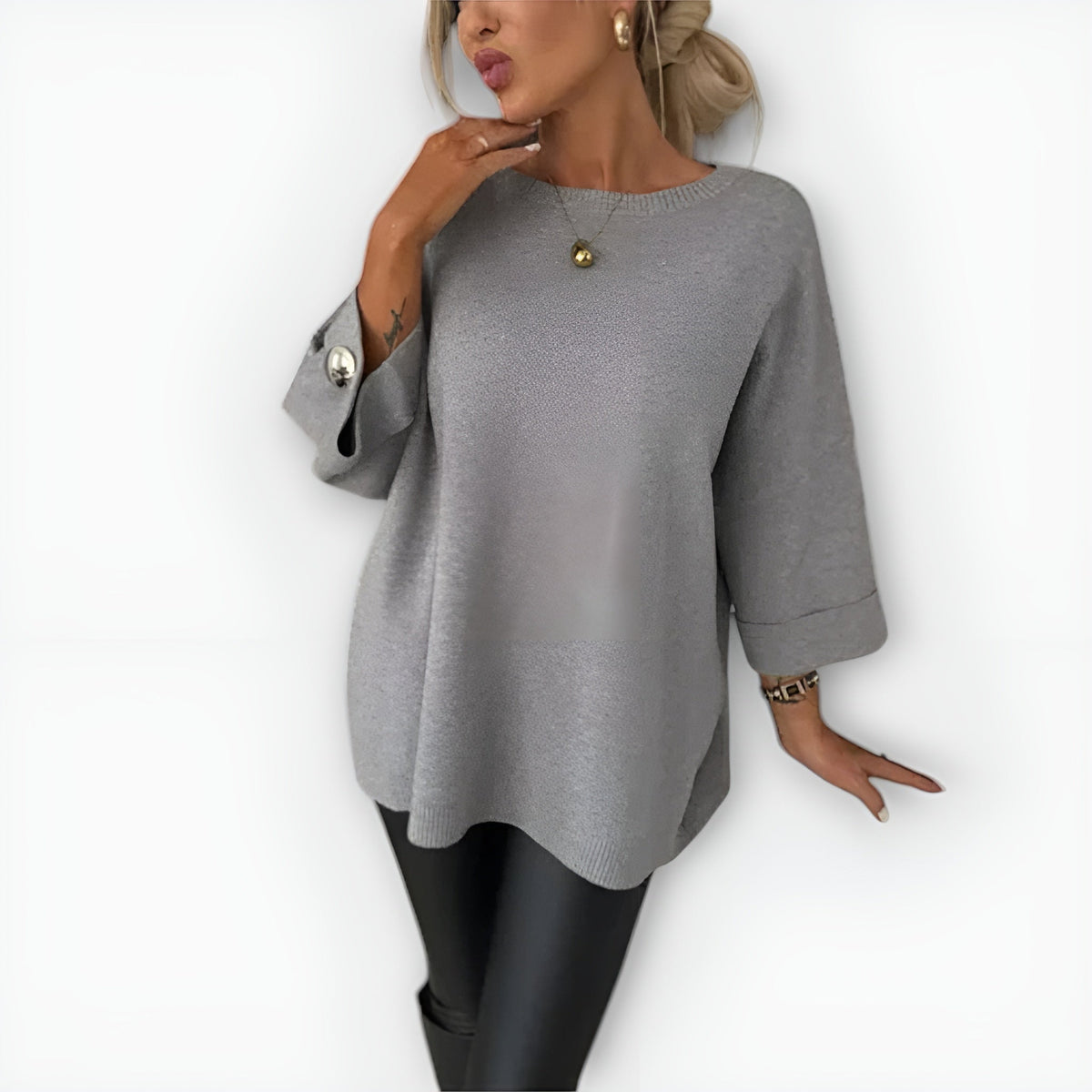 Julianette  | Effortless Elegance Sweater