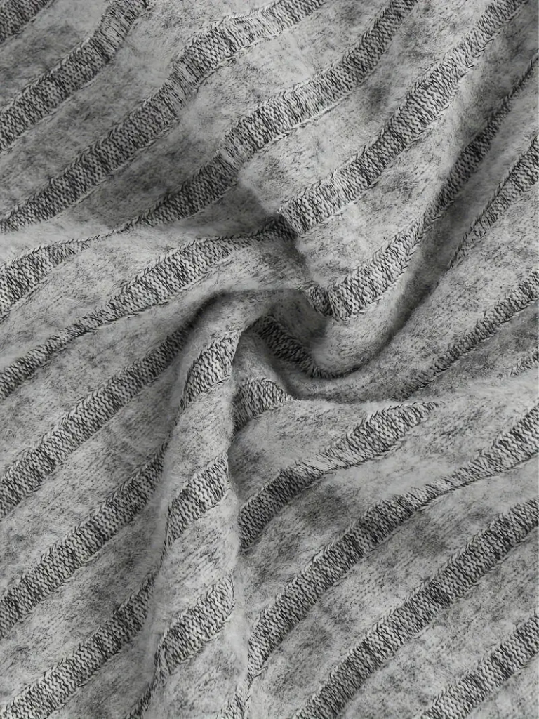 Kaia | Effortless Elegance in Modern Knitwear