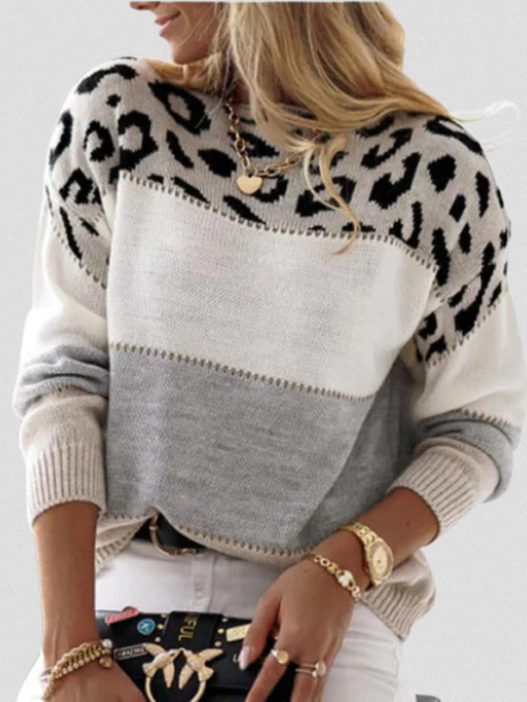 Emma | Sweater with Chic Leopard Accents