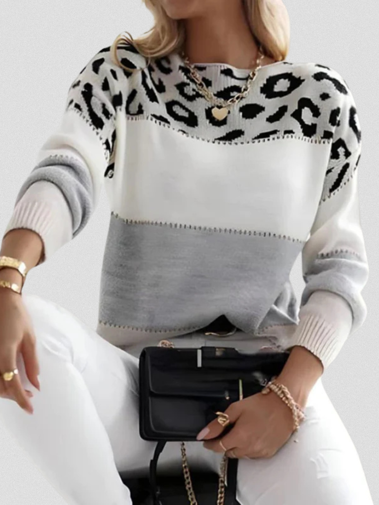 Emma | Sweater with Chic Leopard Accents