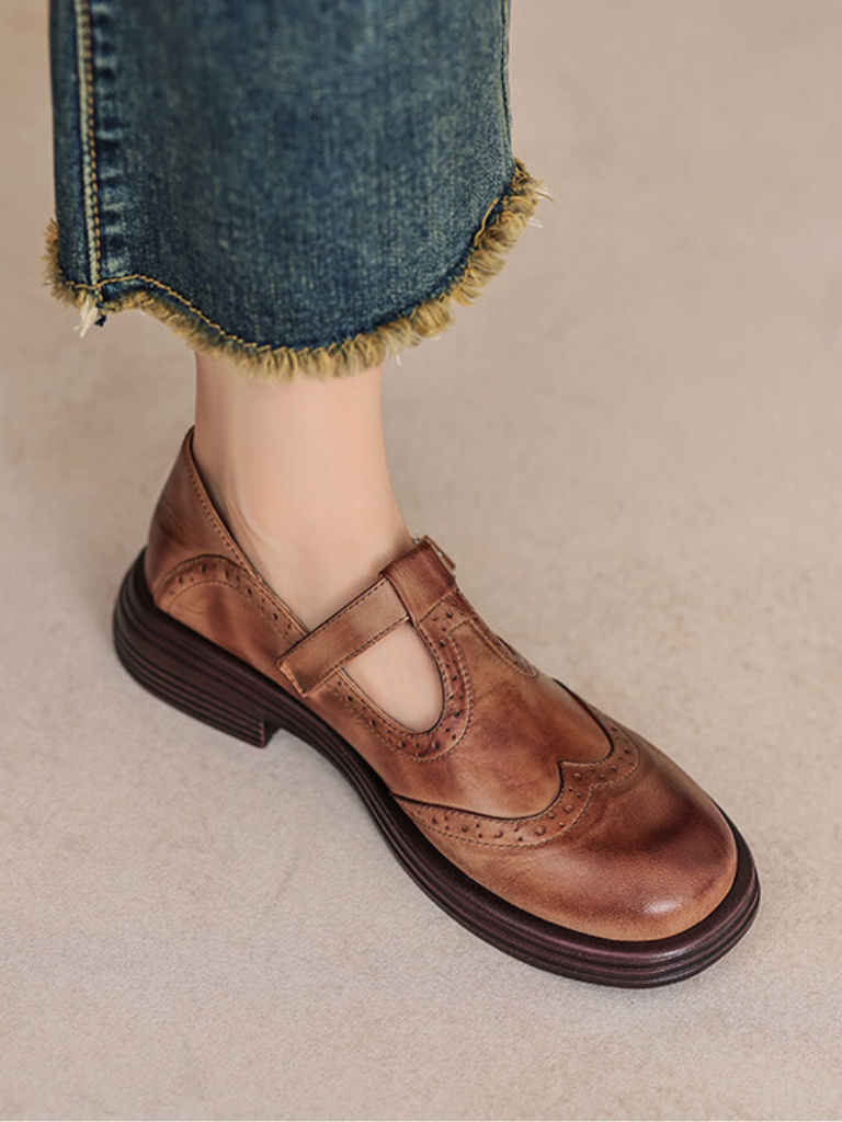 Lara | Vintage Mary Jane of Timeless Grace