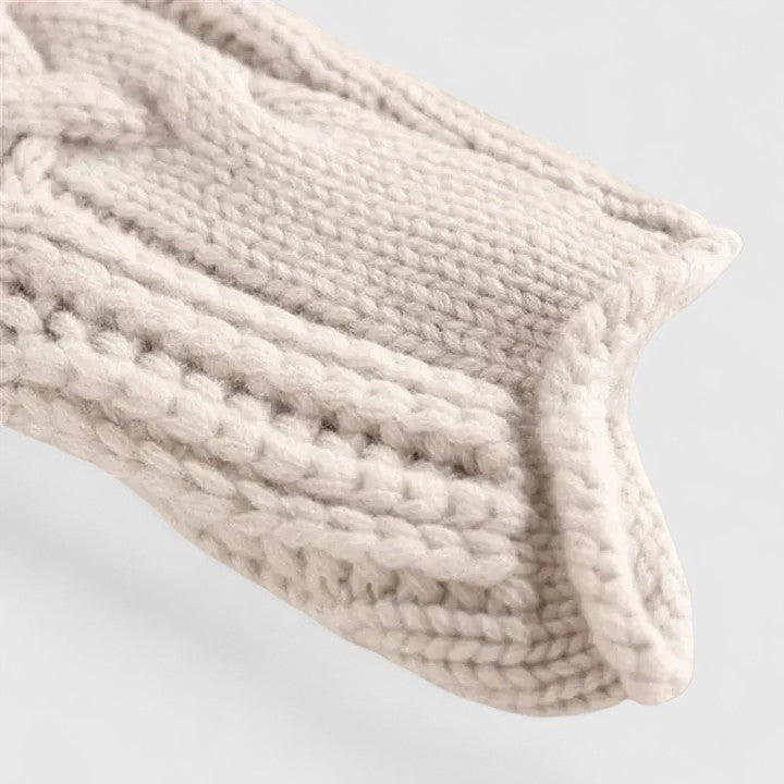 Zendrielle | Sophisticated Cable Knit Sweater