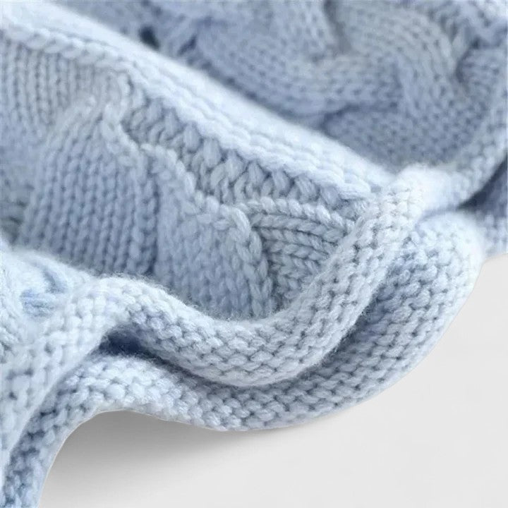 Zendrielle | Sophisticated Cable Knit Sweater