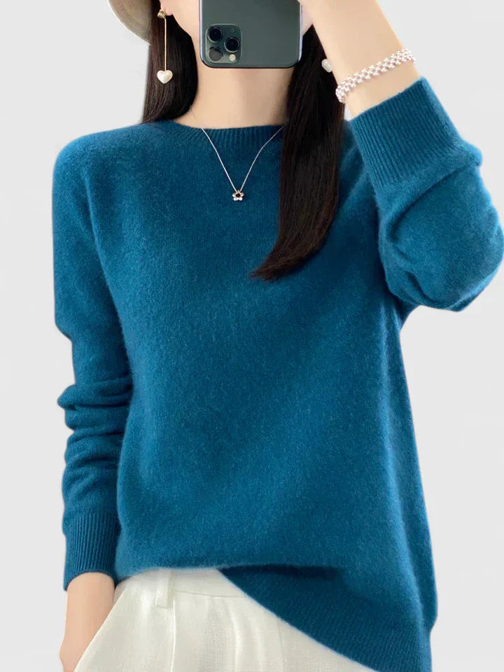Rizalinda | Relaxed Elegance Pullover