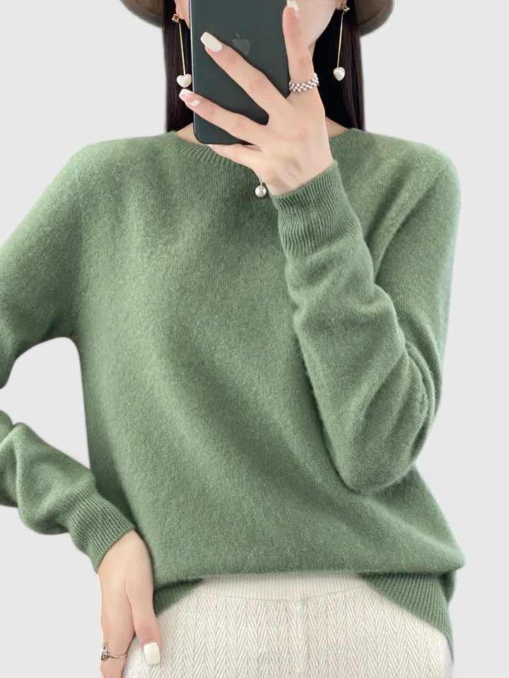 Rizalinda | Relaxed Elegance Pullover
