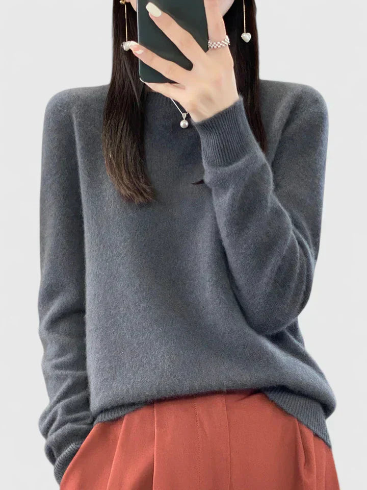 Rizalinda | Relaxed Elegance Pullover