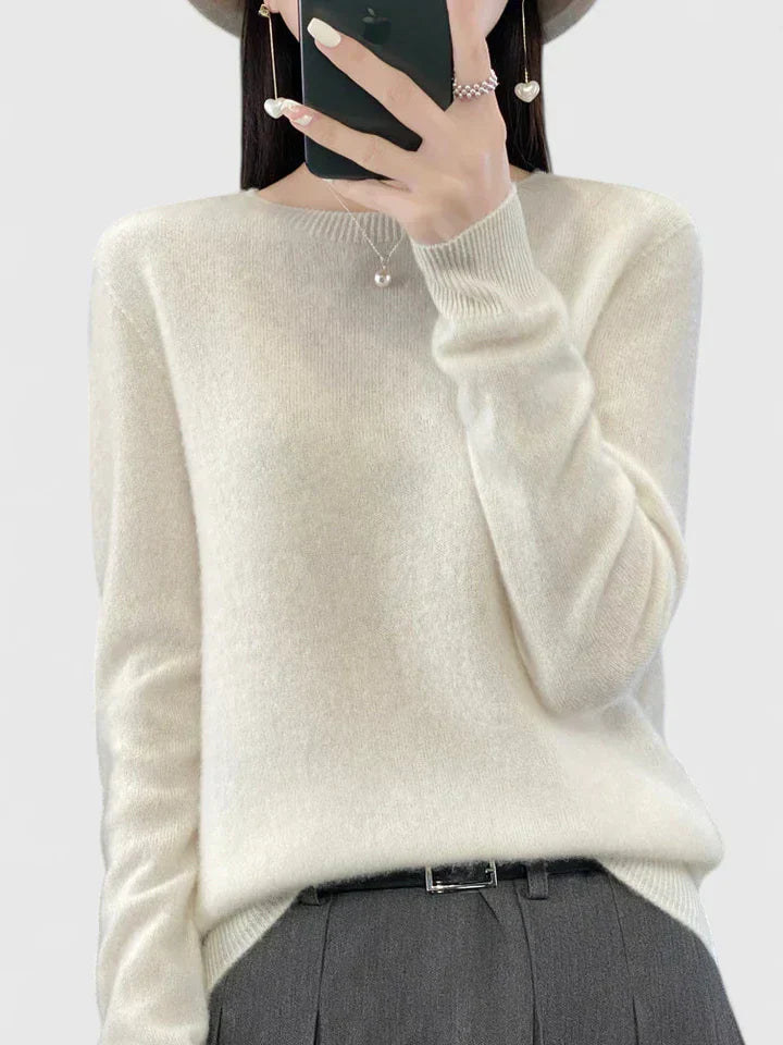 Rizalinda | Relaxed Elegance Pullover